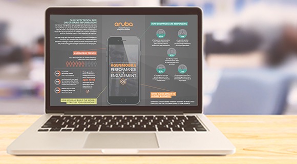 信息图表显示在笔记本电脑屏幕上