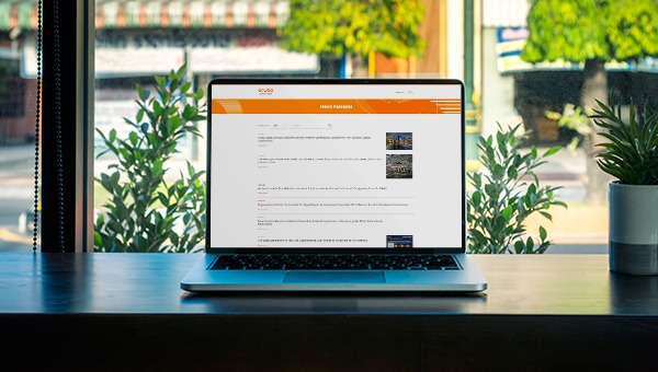 阿鲁巴岛的新闻发布在屏幕上