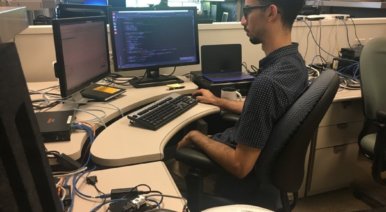 马汉纳纳斯里阿鲁巴实习生