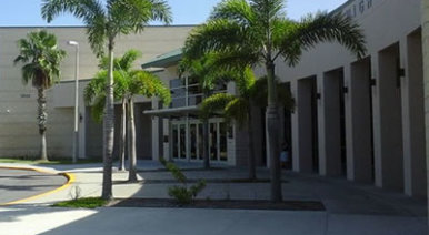 Aruba Academy帮助所有背景的学生在技术中征地。“loading=