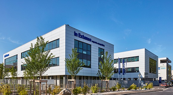 在Extenso.exterior building