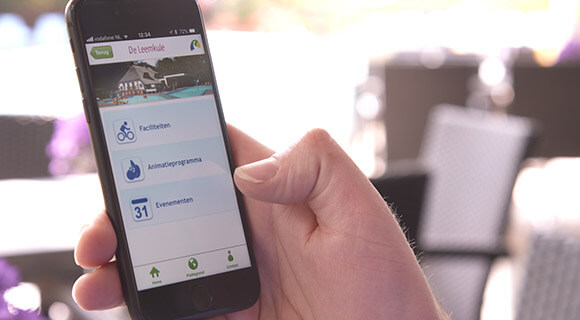 Visitor viewing Molecaten mobile app