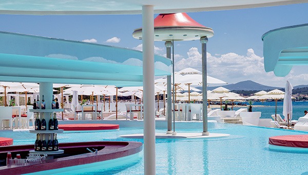 Poolside bar at Amadria Park